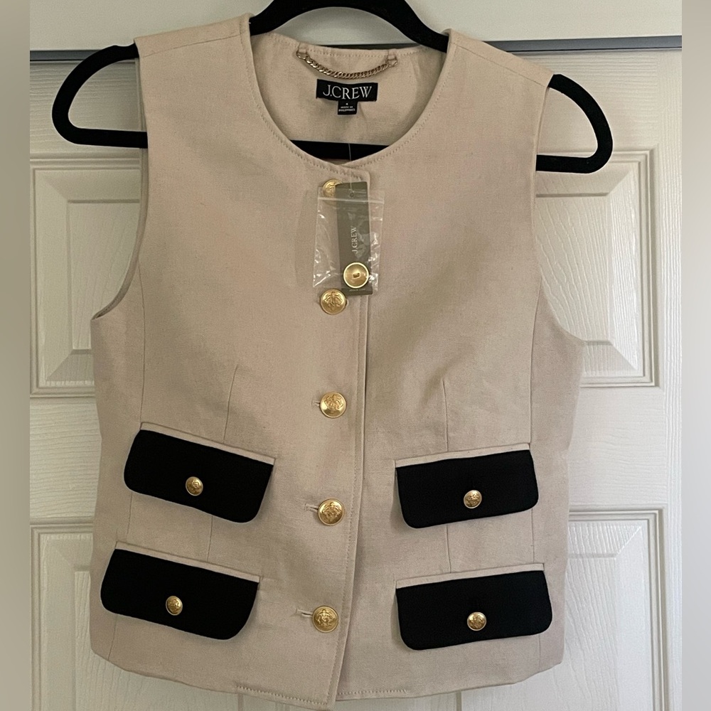 J.Crew Beige Sleeveless Vest with Black Pocket Flaps - comes without tags